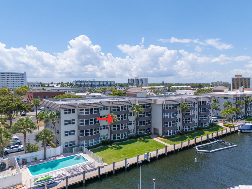 Photo of 3121 NE 51st Street #305e, Fort Lauderdale, FL 33308 (MLS # B26018248)