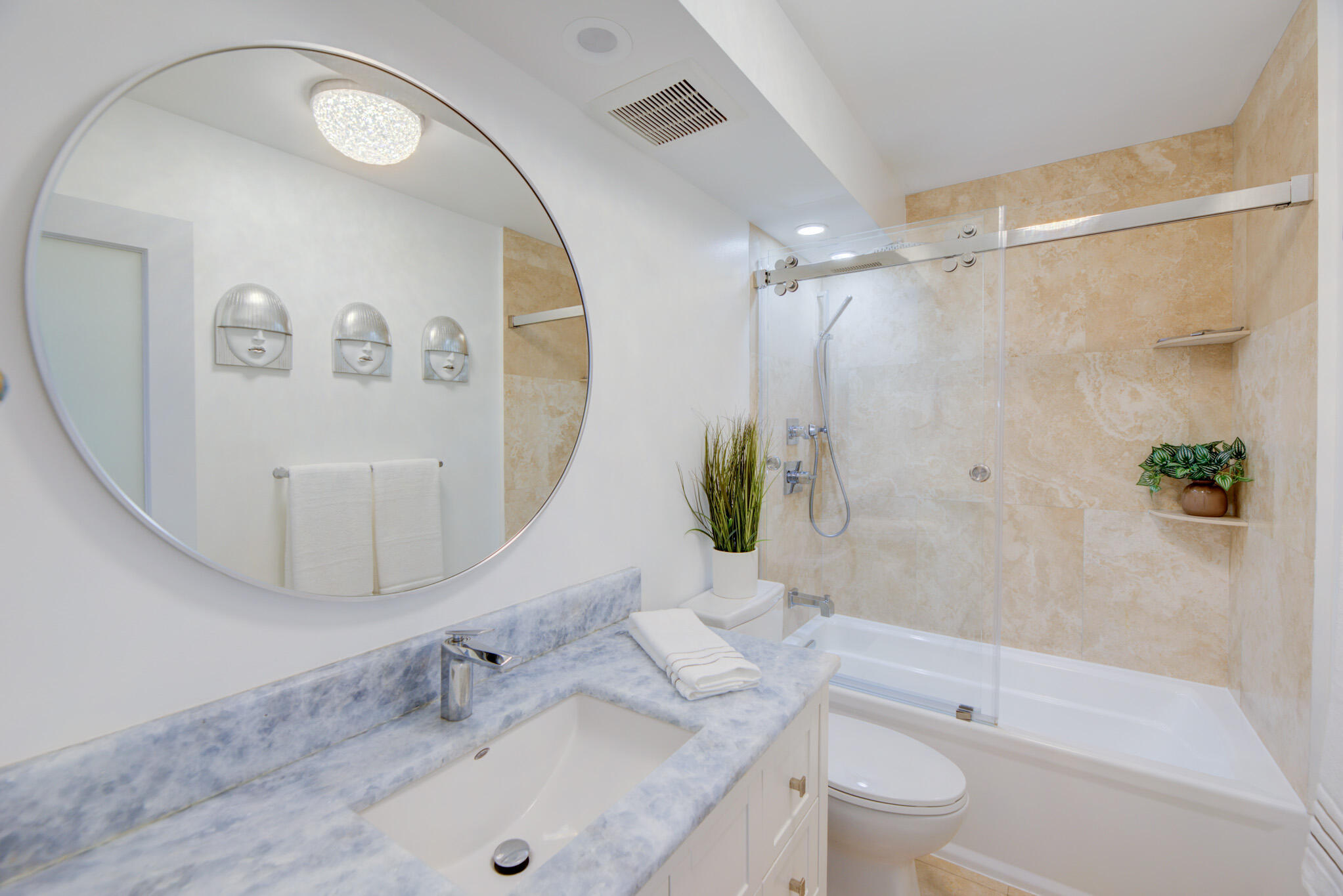 HERITAGE LANDINGS CONDO - Residential