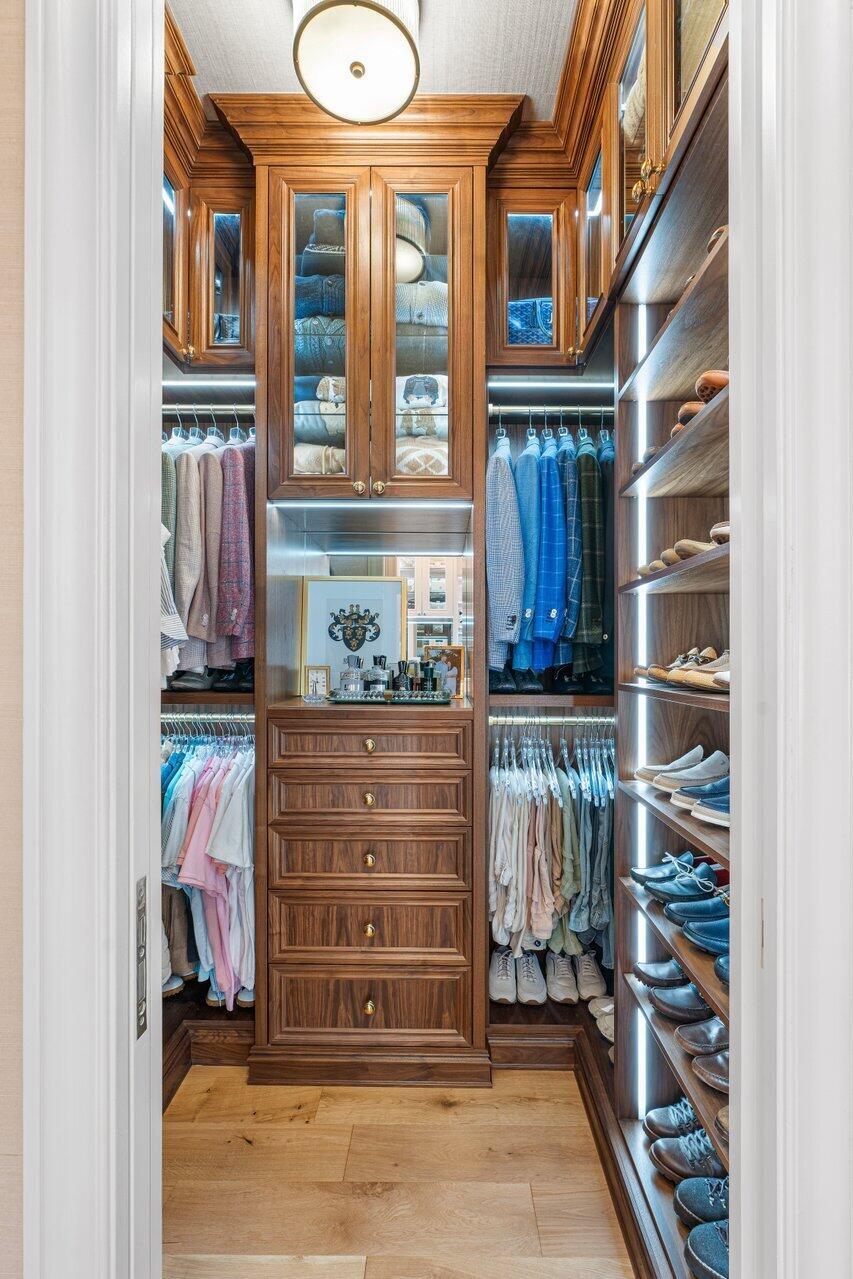 VILLAS AT 4001 NORTH OCEA - Residential