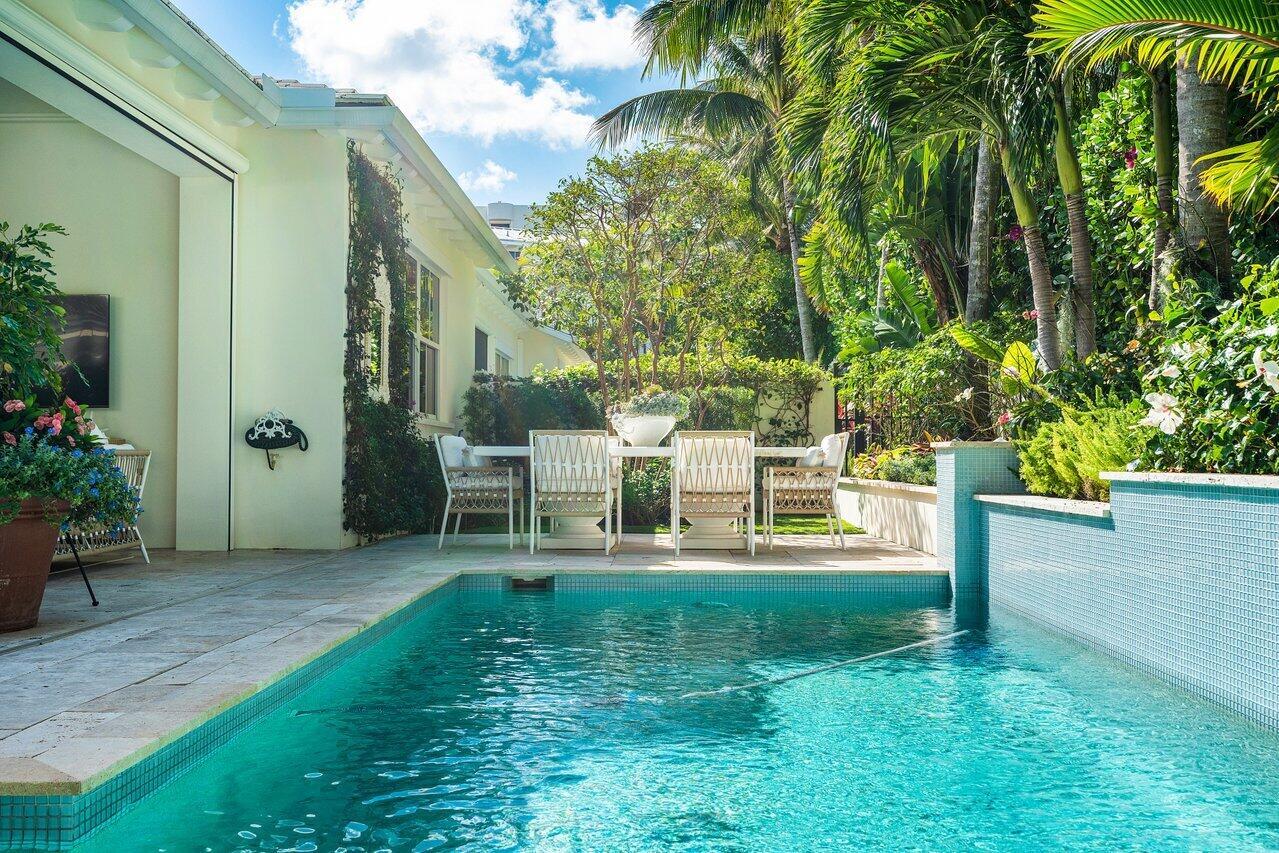 VILLAS AT 4001 NORTH OCEA - Residential