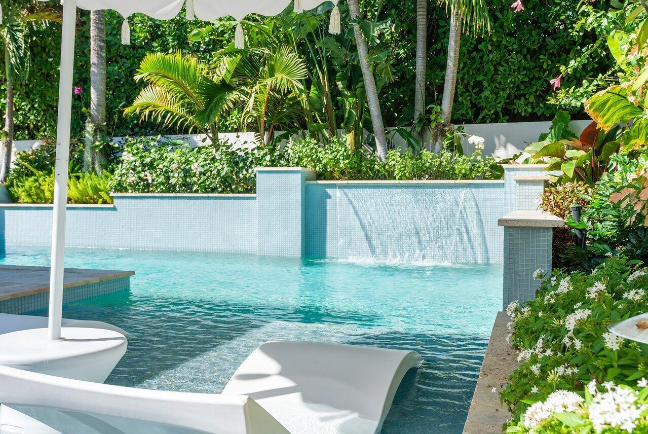 VILLAS AT 4001 NORTH OCEA - Residential