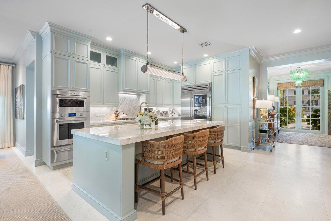 VILLAS AT 4001 NORTH OCEAN CONDO - Residential