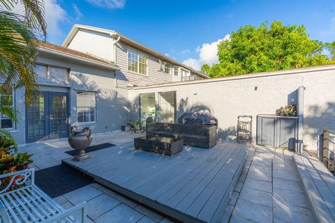 A home in Loxahatchee