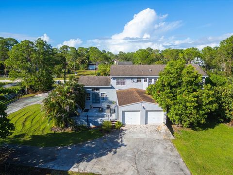 A home in Loxahatchee