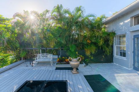 A home in Loxahatchee