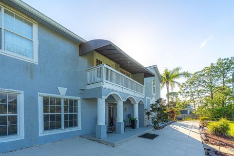 A home in Loxahatchee