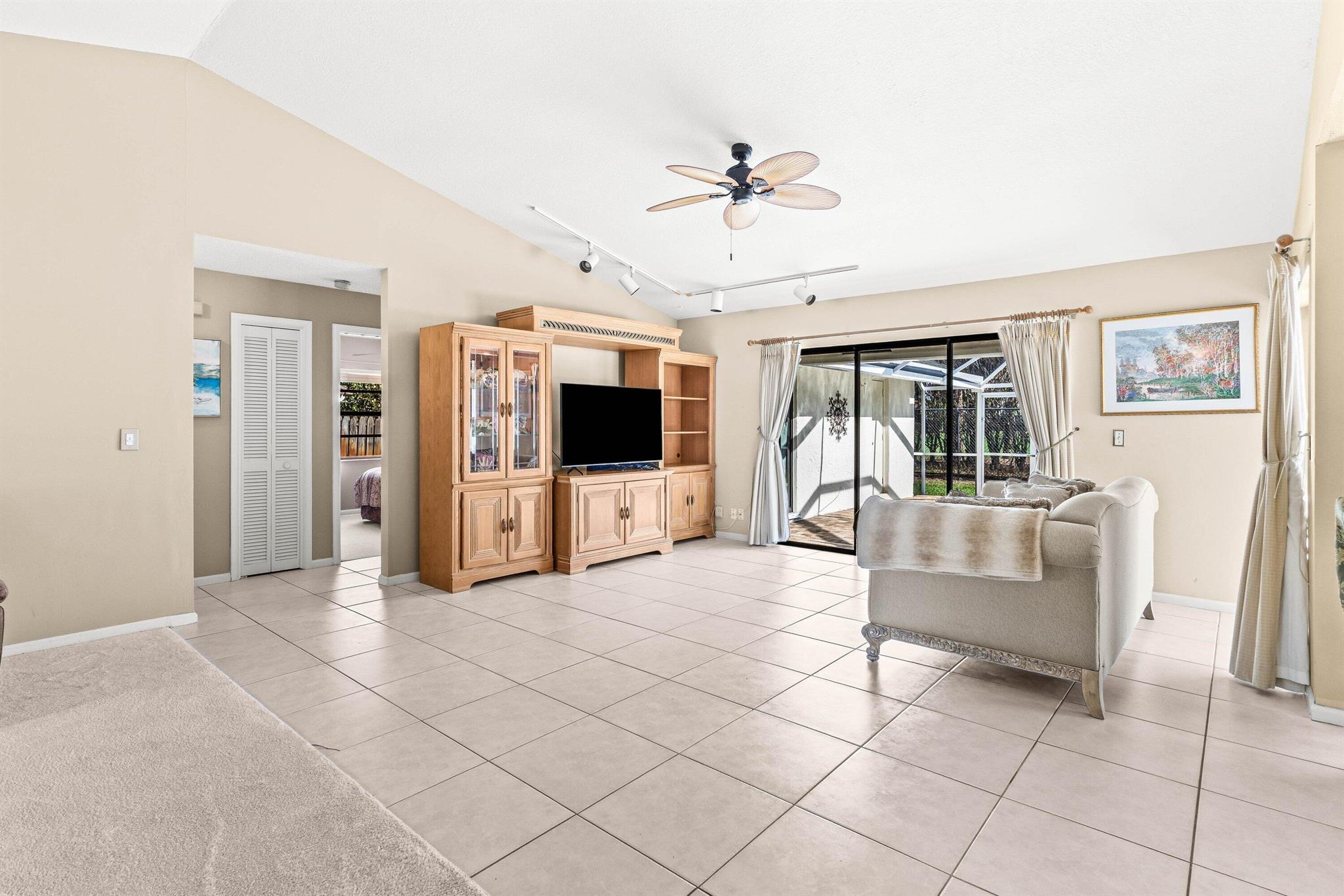 PHEASANT WALK - Residential