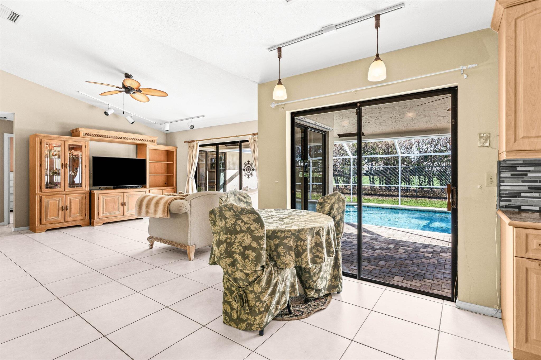 PHEASANT WALK - Residential