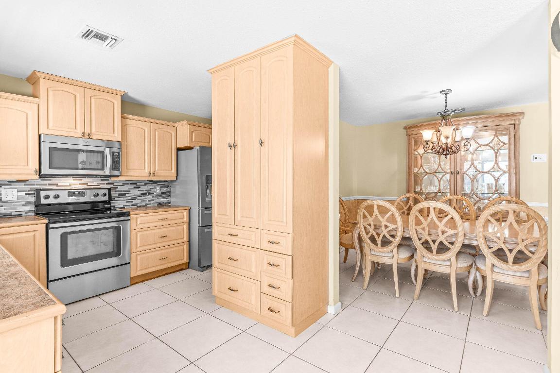 17294 Lake Park Road