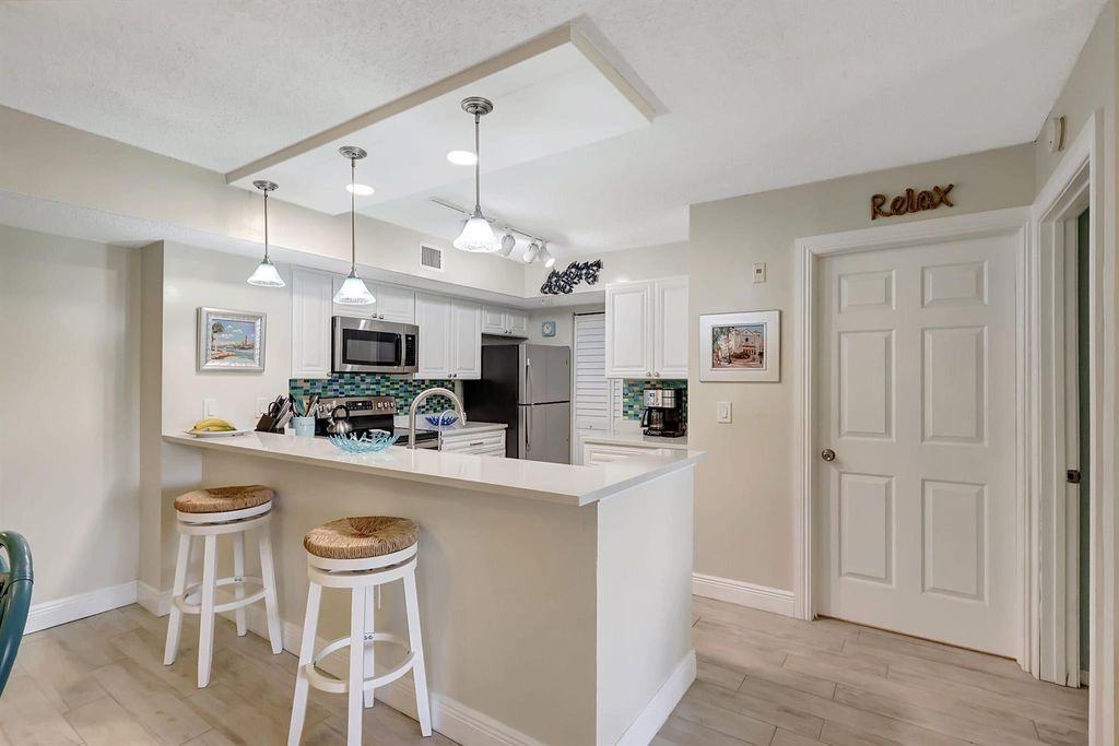 Photo of 248 Village Boulevard #3204, Tequesta, FL 33469 (MLS # R10947367)