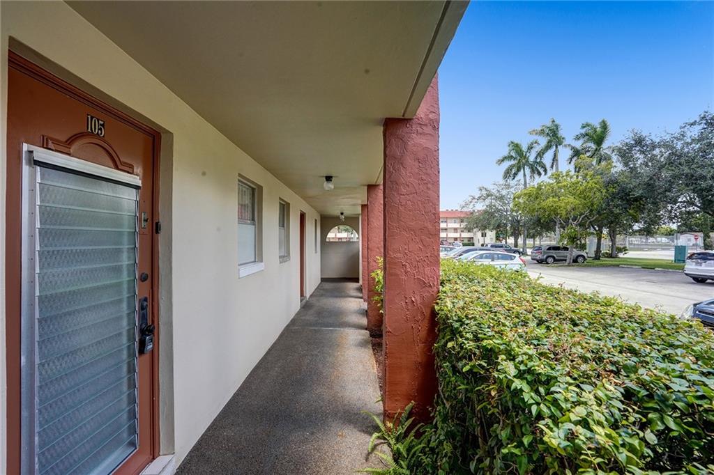 SUNRISE LAKES PHASE 1 - Residential