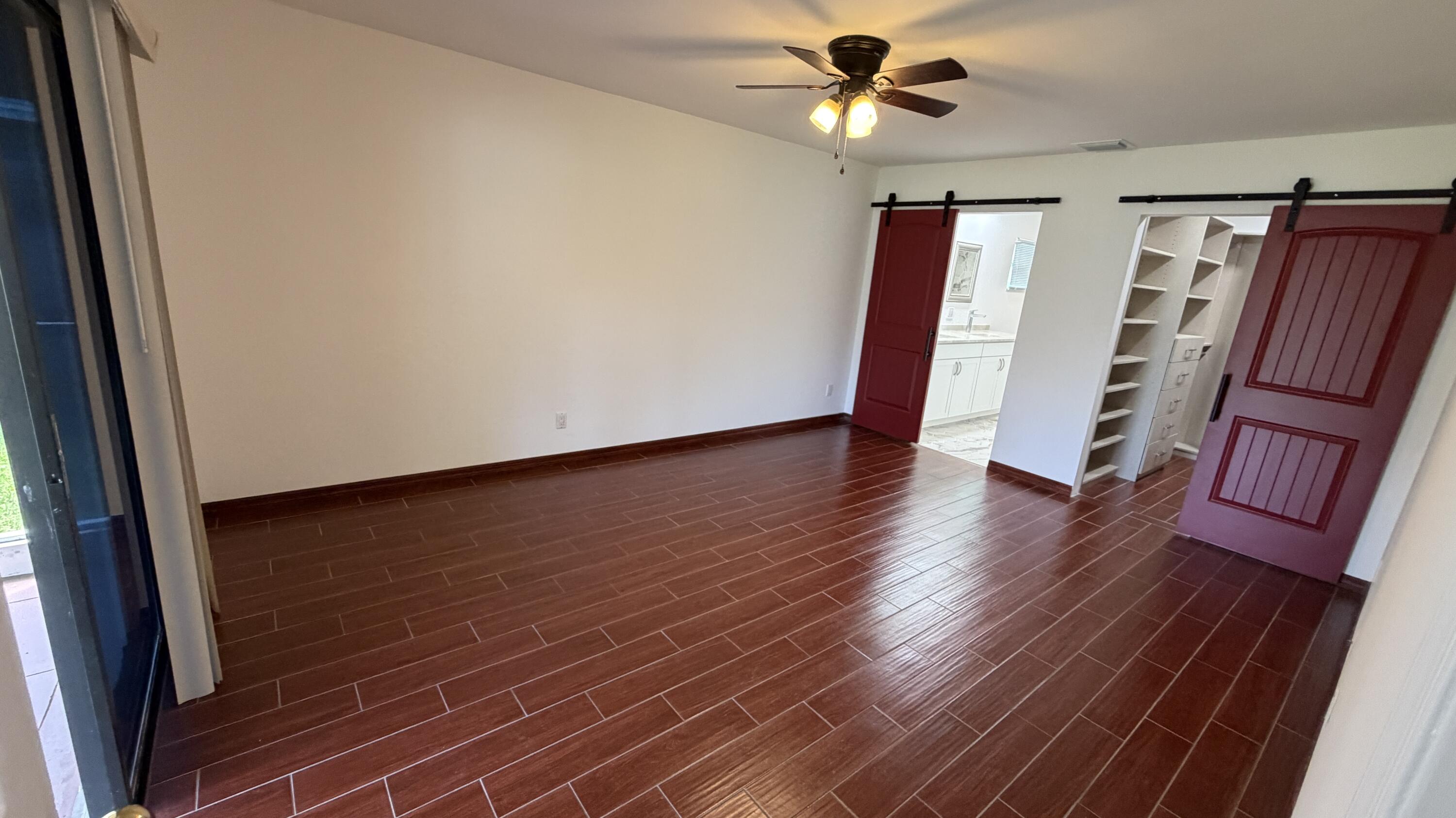 SUGAR POND MANOR OF WELLINGTON - Residential