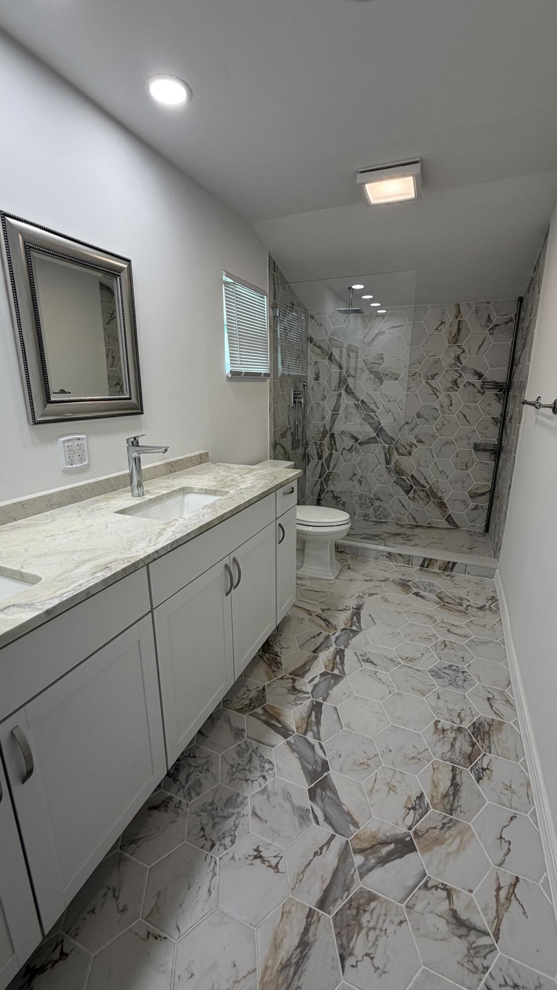 SUGAR POND MANOR OF WELLINGTON - Residential