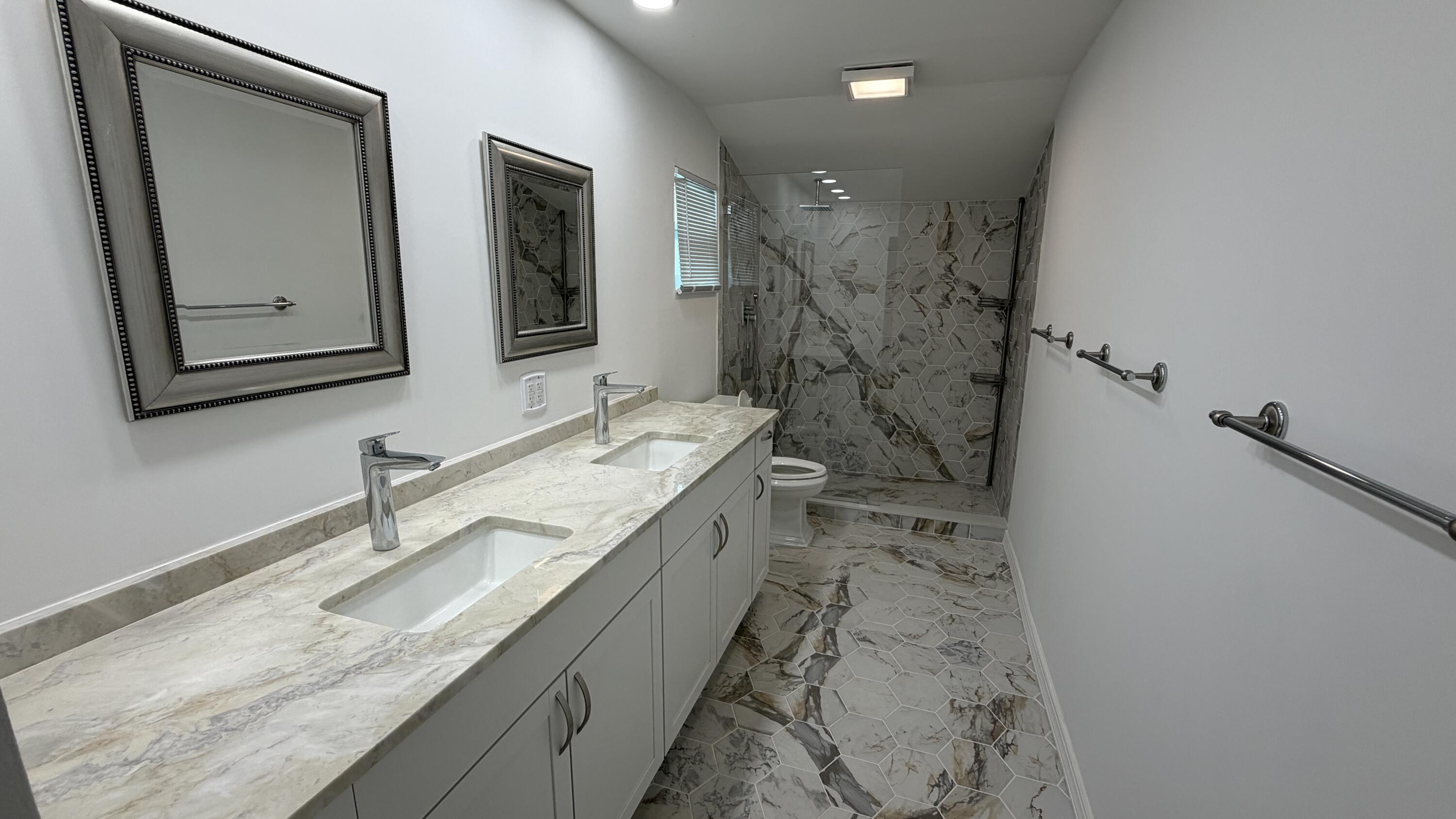 SUGAR POND MANOR OF WELLINGTON - Residential