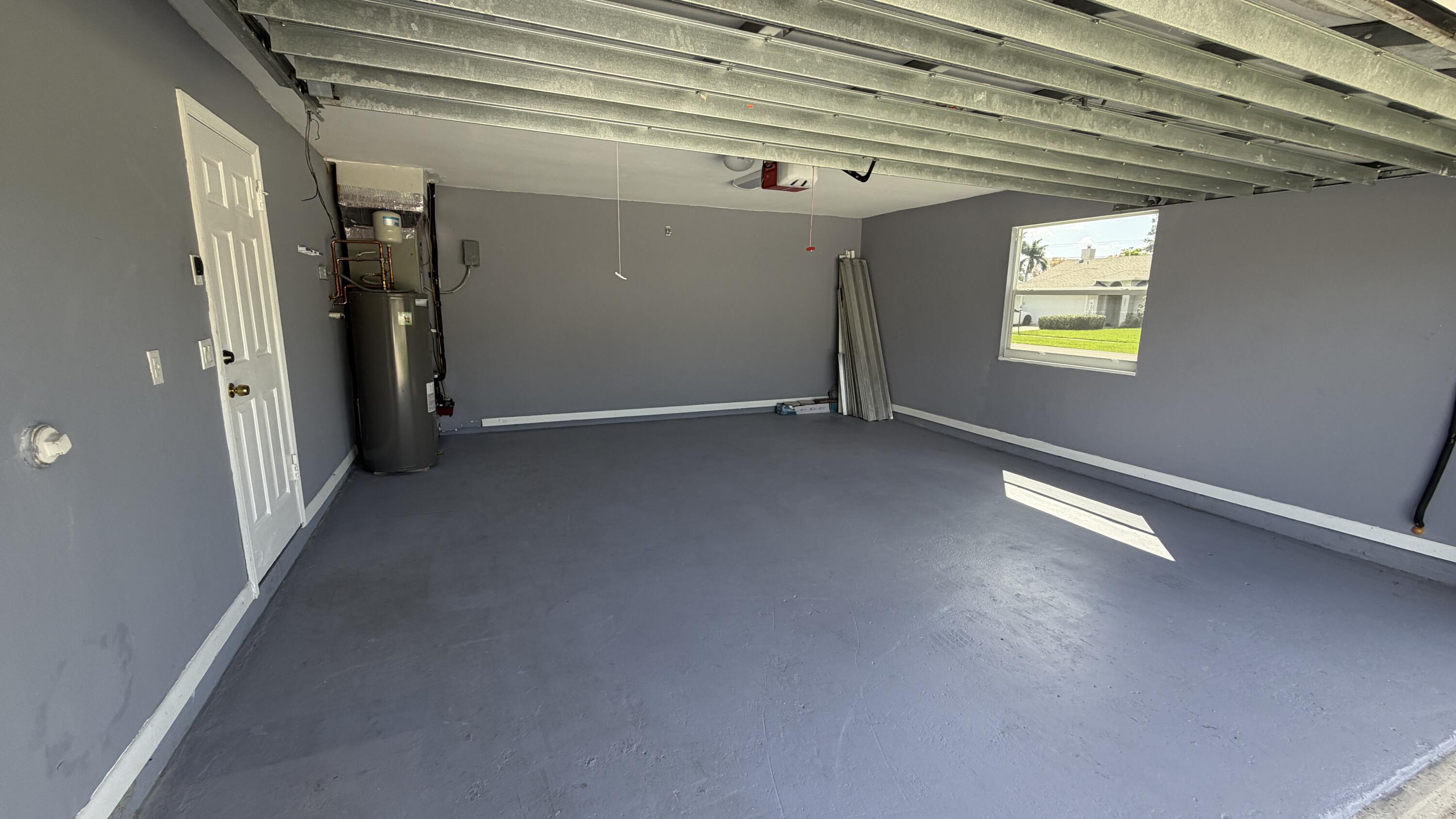 SUGAR POND MANOR OF WELLINGTON - Residential