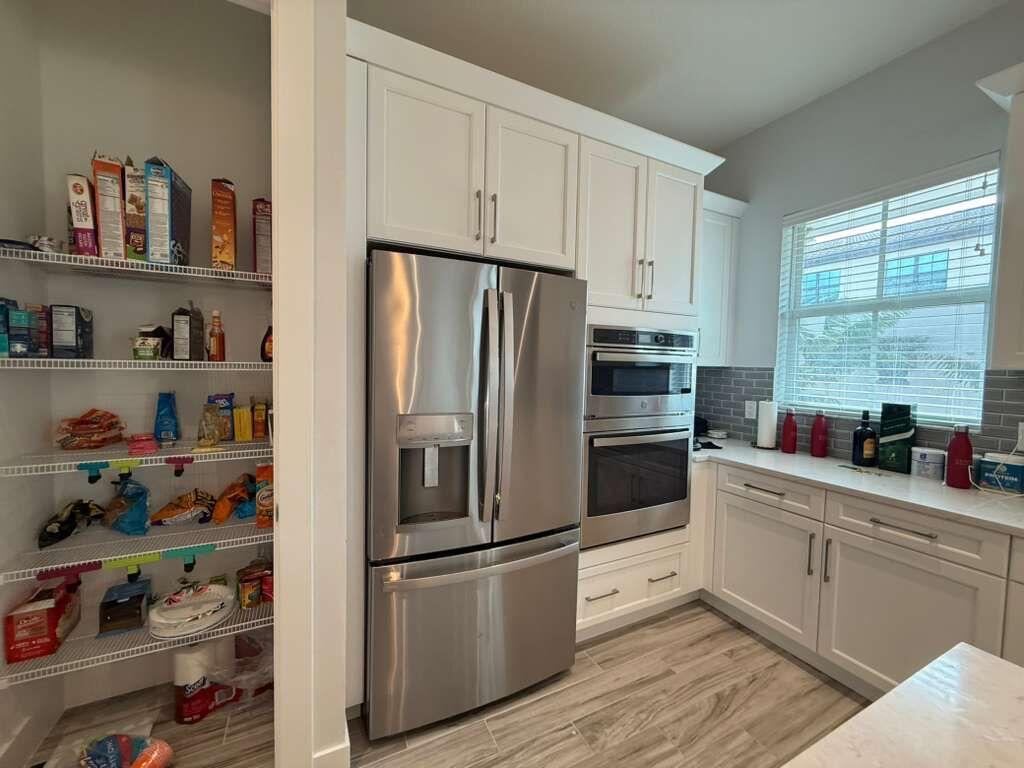 ALTON NEIGHBORHOOD - Residential Lease