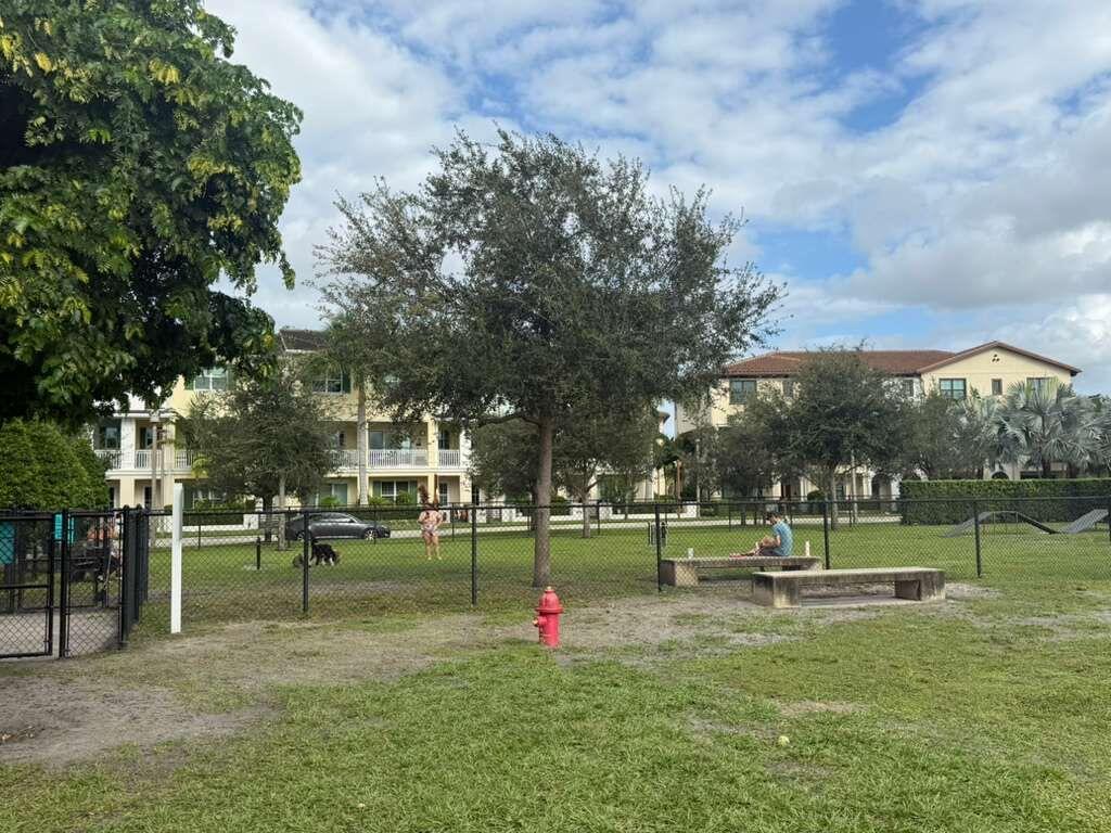 ALTON NEIGHBORHOOD - Residential Lease