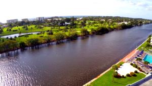 COLONIAL CLUB CONDO SEC 1 - Residential
