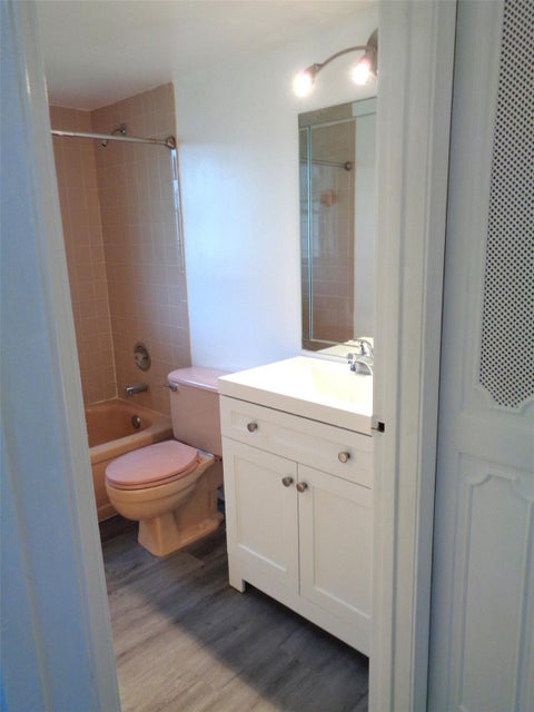 Tiny photo for 7320 Lake Circle Drive #101, Margate, FL 33063 (MLS # F10514198)