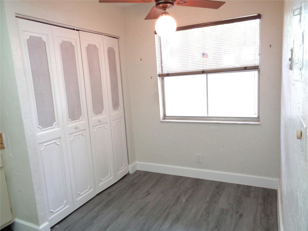 Palm Lakes - Residential