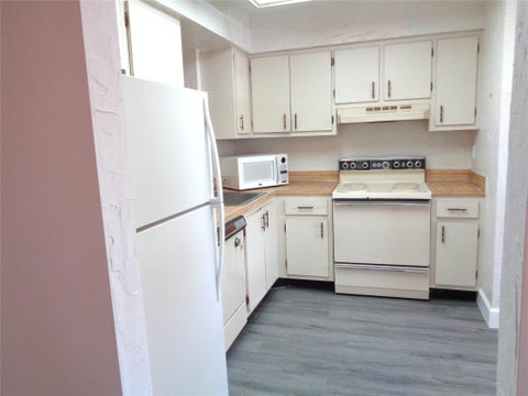 Tiny photo for 7320 Lake Circle Drive #101, Margate, FL 33063 (MLS # F10514198)