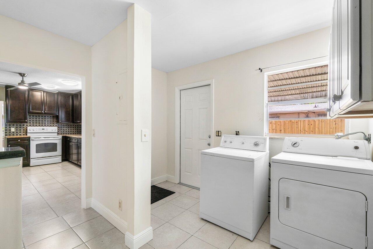 NICHOLS 1ST ADD TO DELRAY - Residential Lease