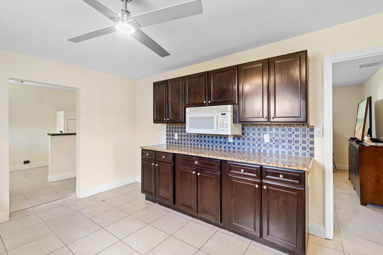 NICHOLS 1ST ADD TO DELRAY - Residential Lease