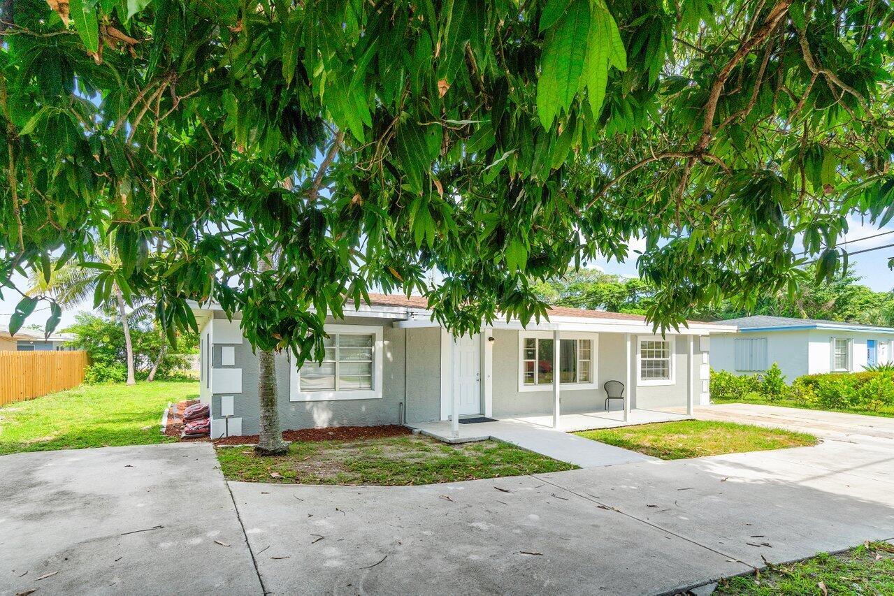 NICHOLS 1ST ADD TO DELRAY - Residential Lease