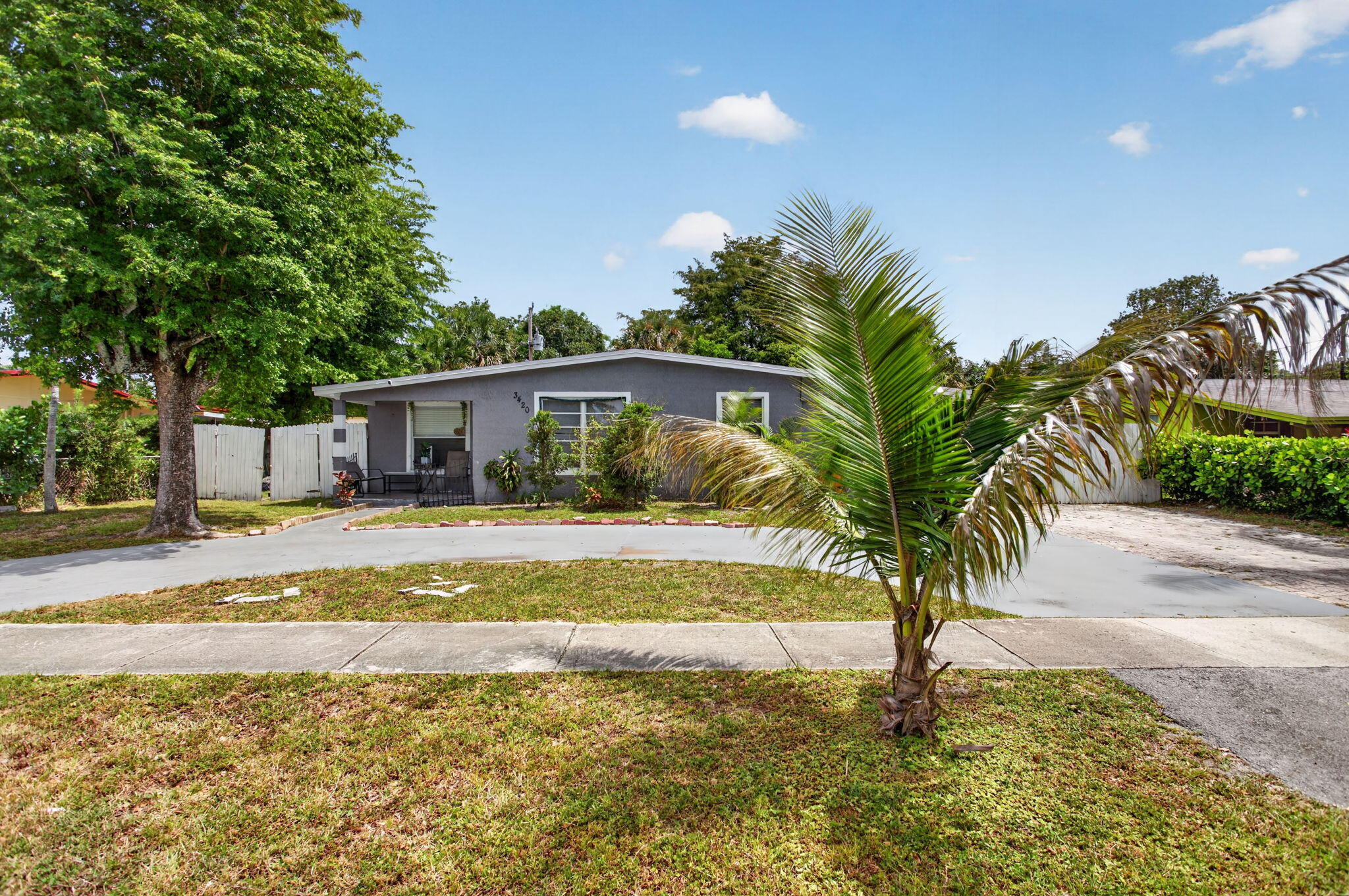View photos, virtual tours, details... 3420 NW 5th Court