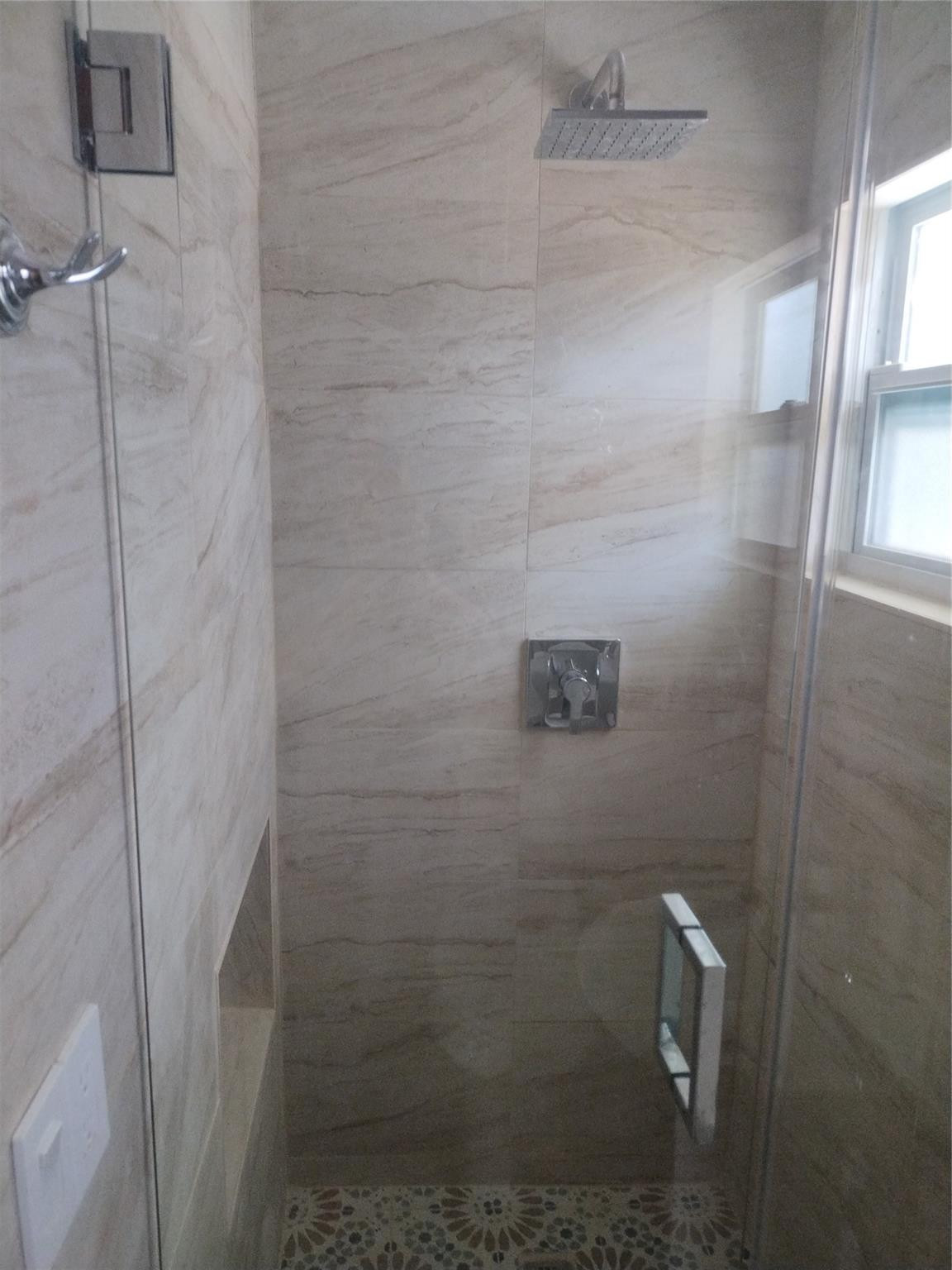 Okeechobee 13 & 14 - Residential Lease