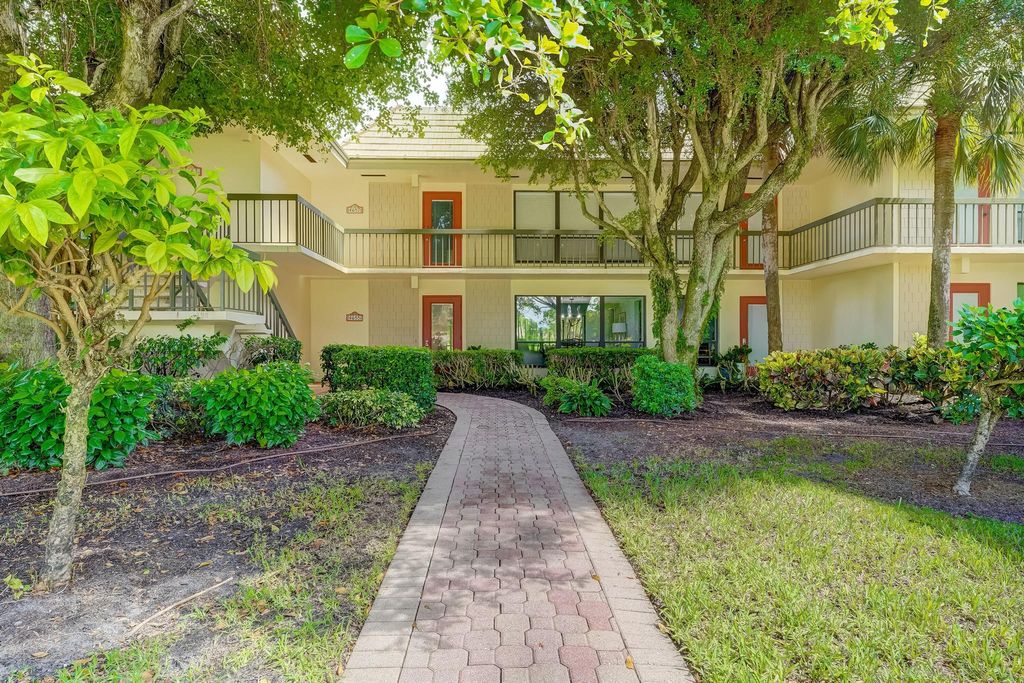 Photo of 4655 Kittiwake Court, Boynton Beach, FL 33436 (MLS # R11018685)