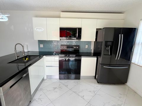 Tiny photo for 8161 Andover Court #61d, Lake Clarke Shores, FL 33406 (MLS # B26048607)