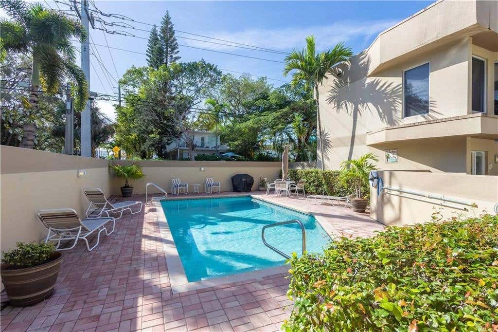 Photo of 101 SE 15th Avenue #H, Fort Lauderdale, FL 33301 (MLS # B26017740)
