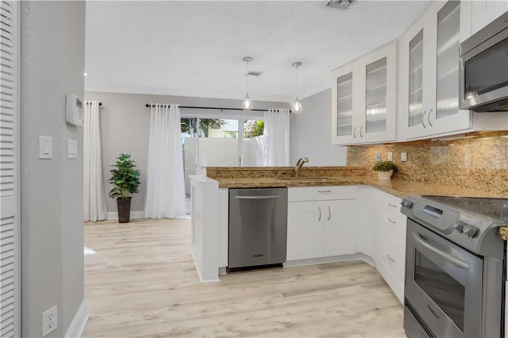 COLEE HAMMOCK - Residential