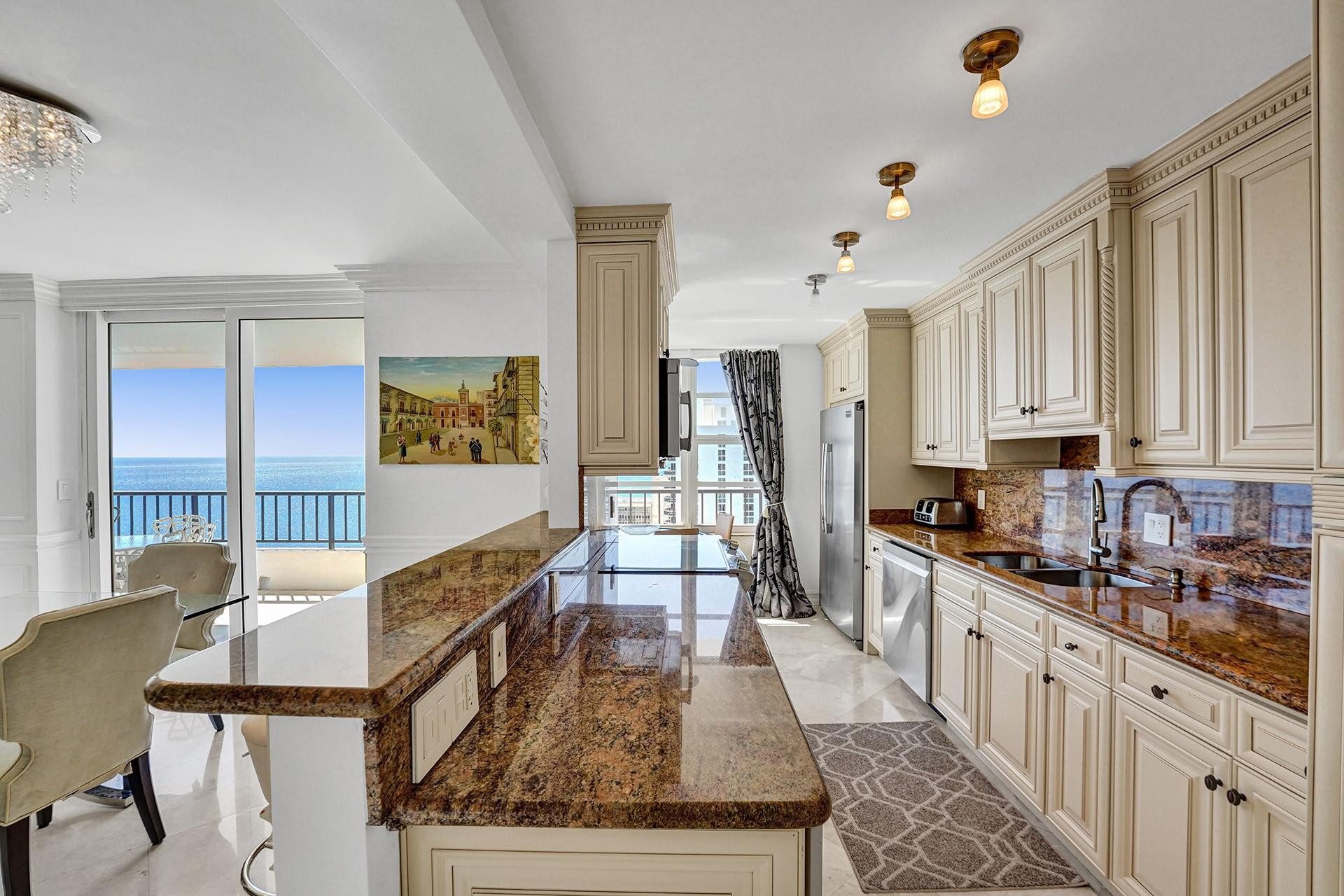 Plaza South - Residential Lease