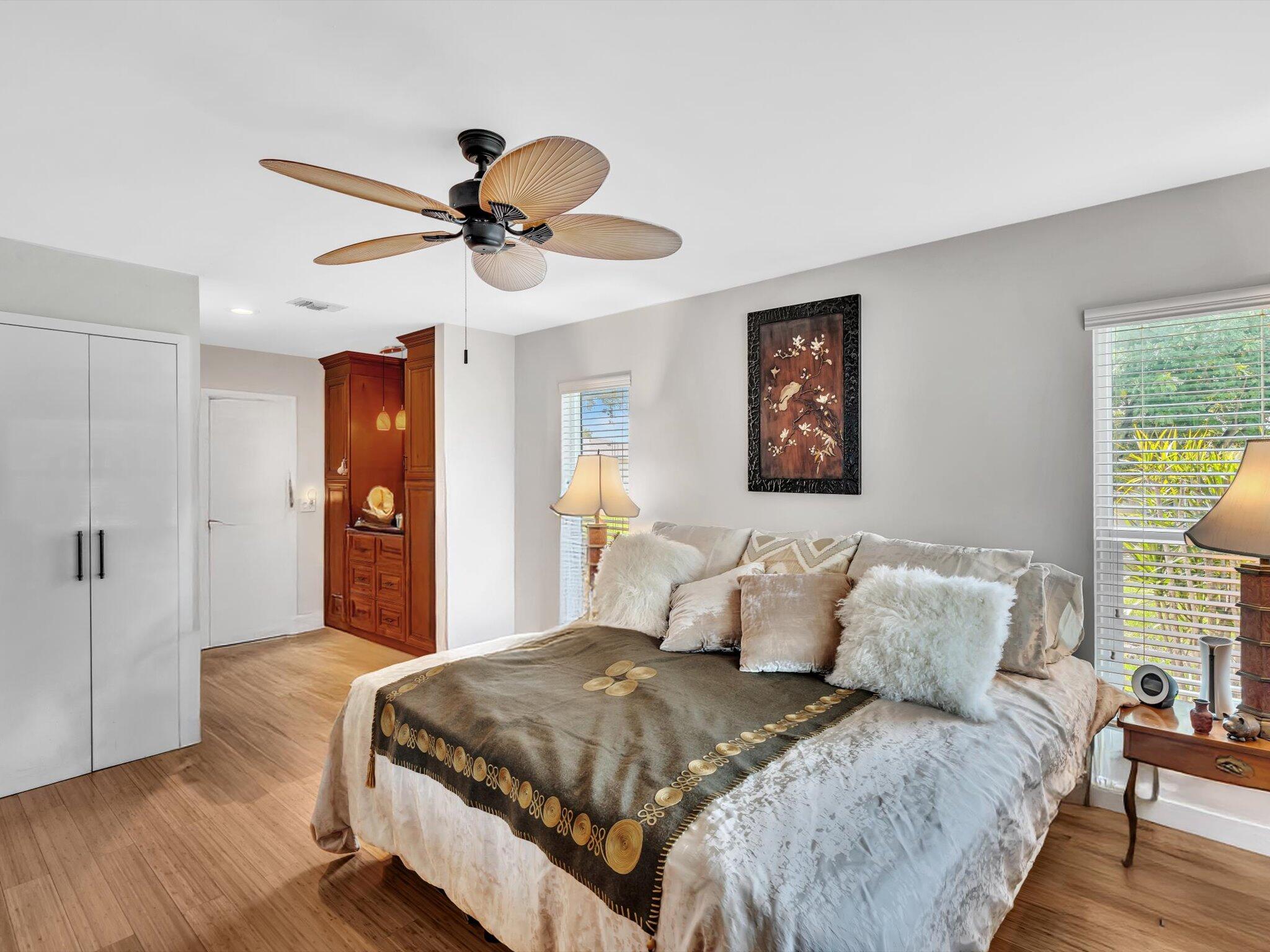 BOCA LAKES CONDO - Residential