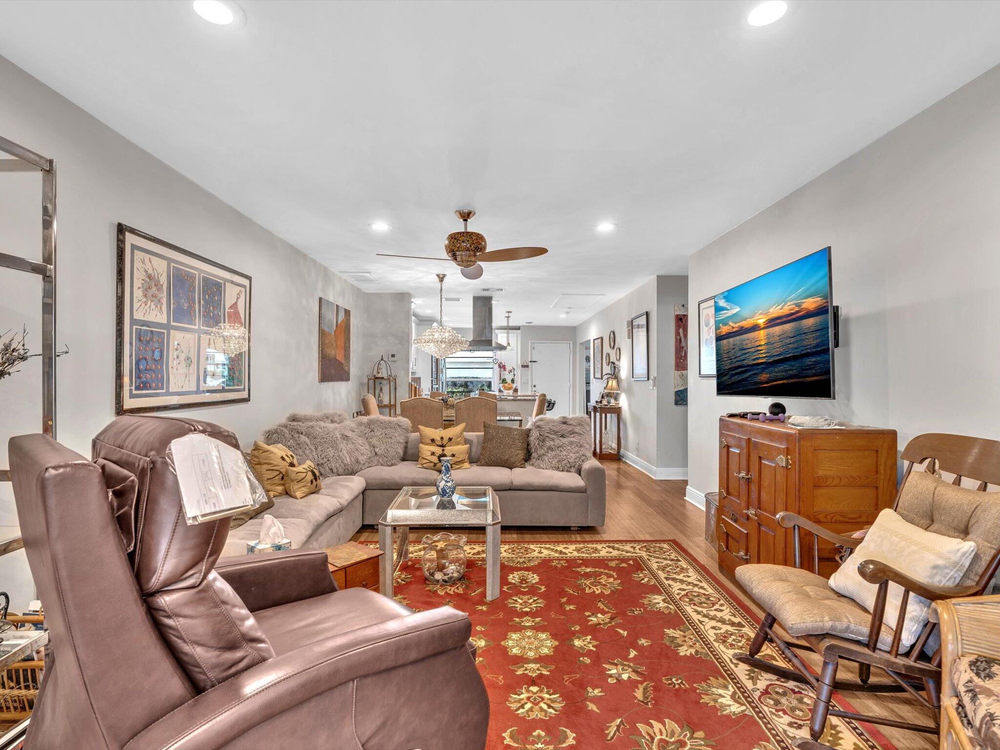 BOCA LAKES CONDO - Residential