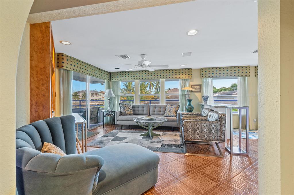 VENETIAN ISLES 1ST SEC - Residential