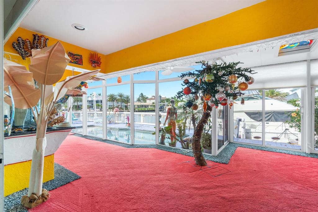 VENETIAN ISLES 1ST SEC - Residential