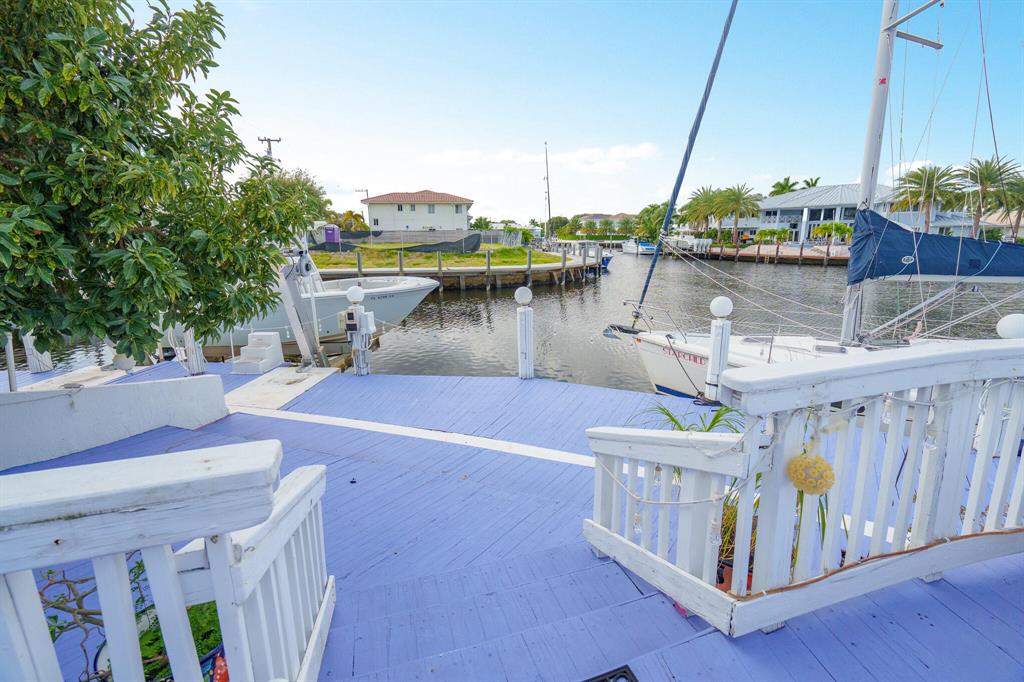 VENETIAN ISLES 1ST SEC - Residential