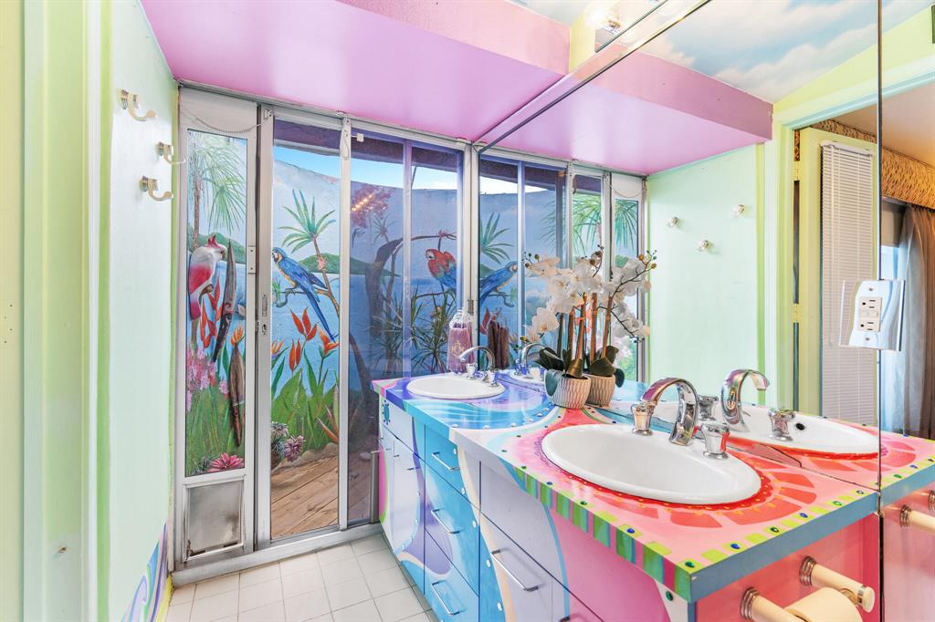 VENETIAN ISLES 1ST SEC - Residential