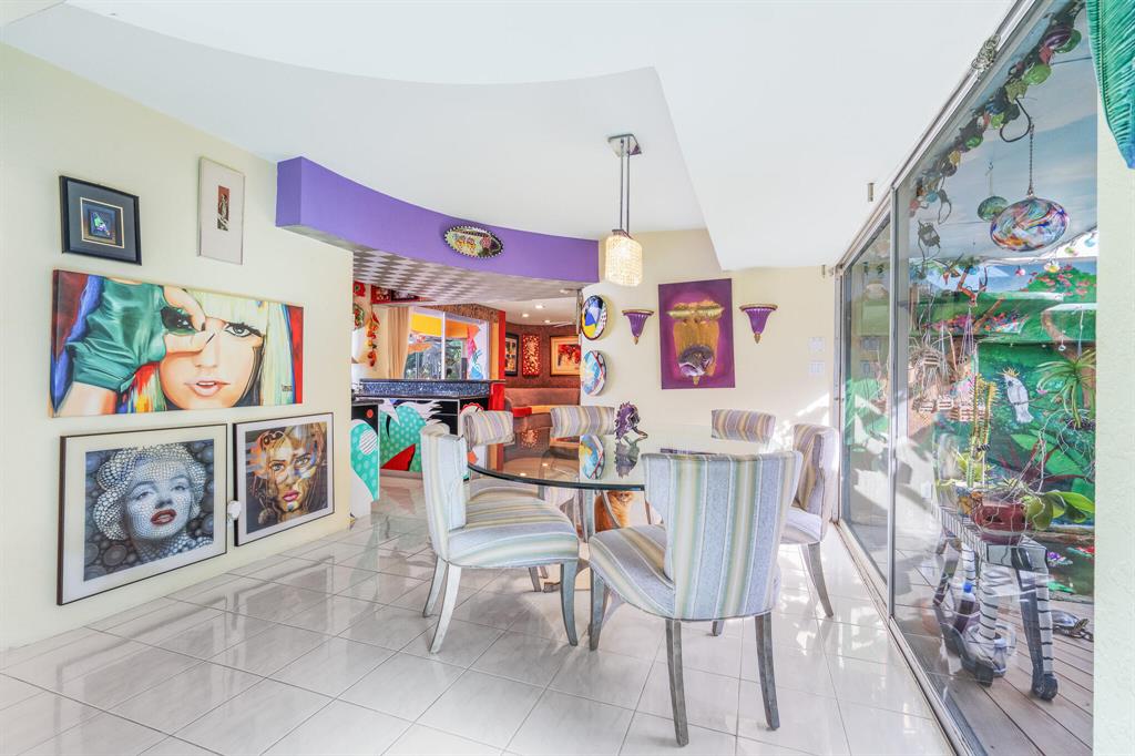 VENETIAN ISLES 1ST SEC - Residential