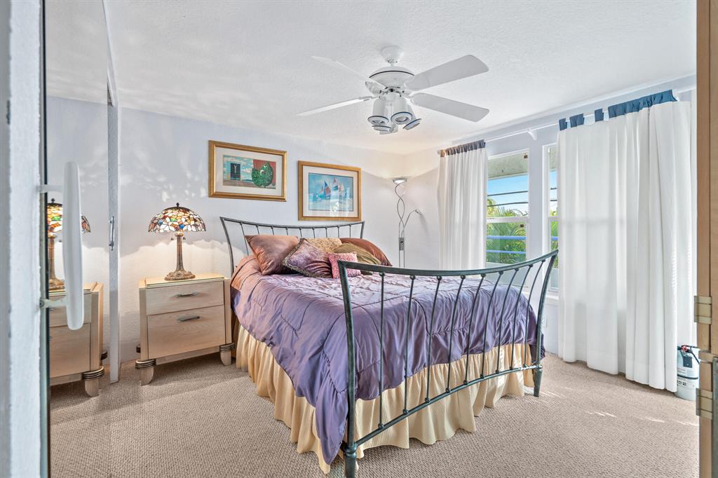 VENETIAN ISLES 1ST SEC - Residential