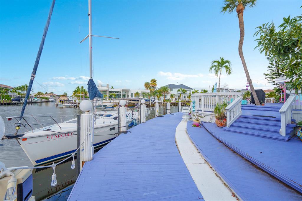 VENETIAN ISLES 1ST SEC - Residential