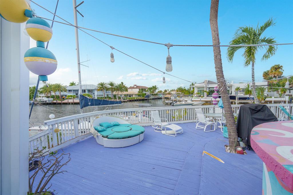 VENETIAN ISLES 1ST SEC - Residential