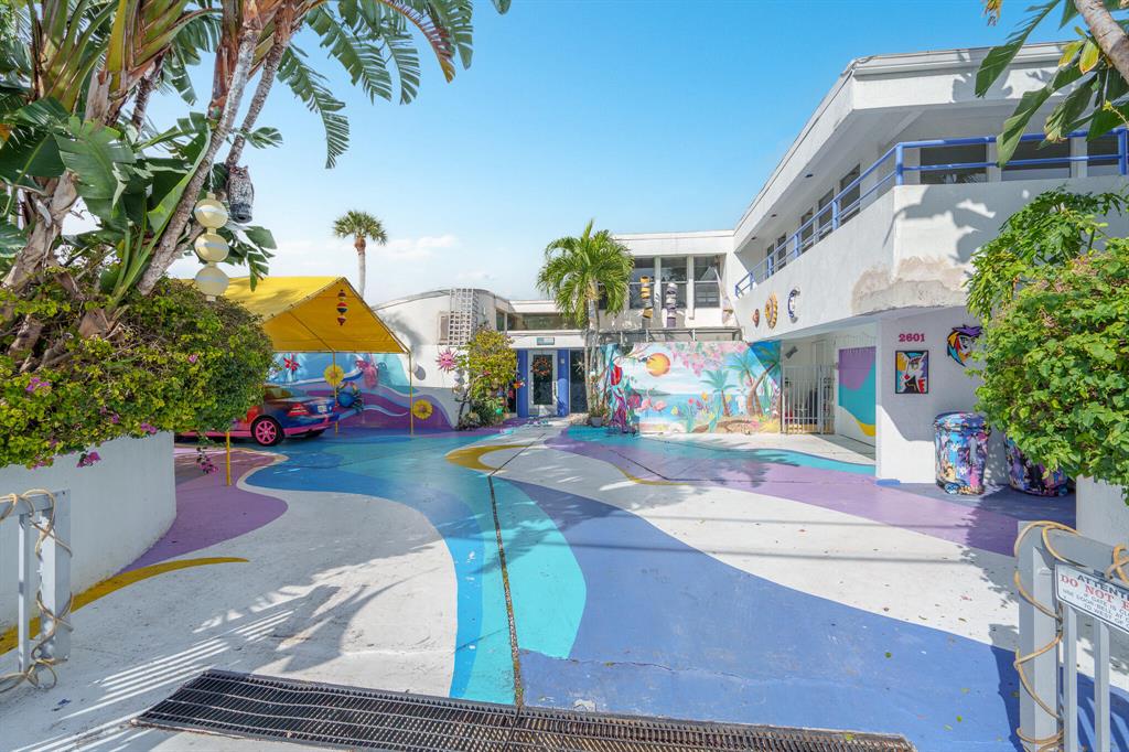 VENETIAN ISLES 1ST SEC - Residential