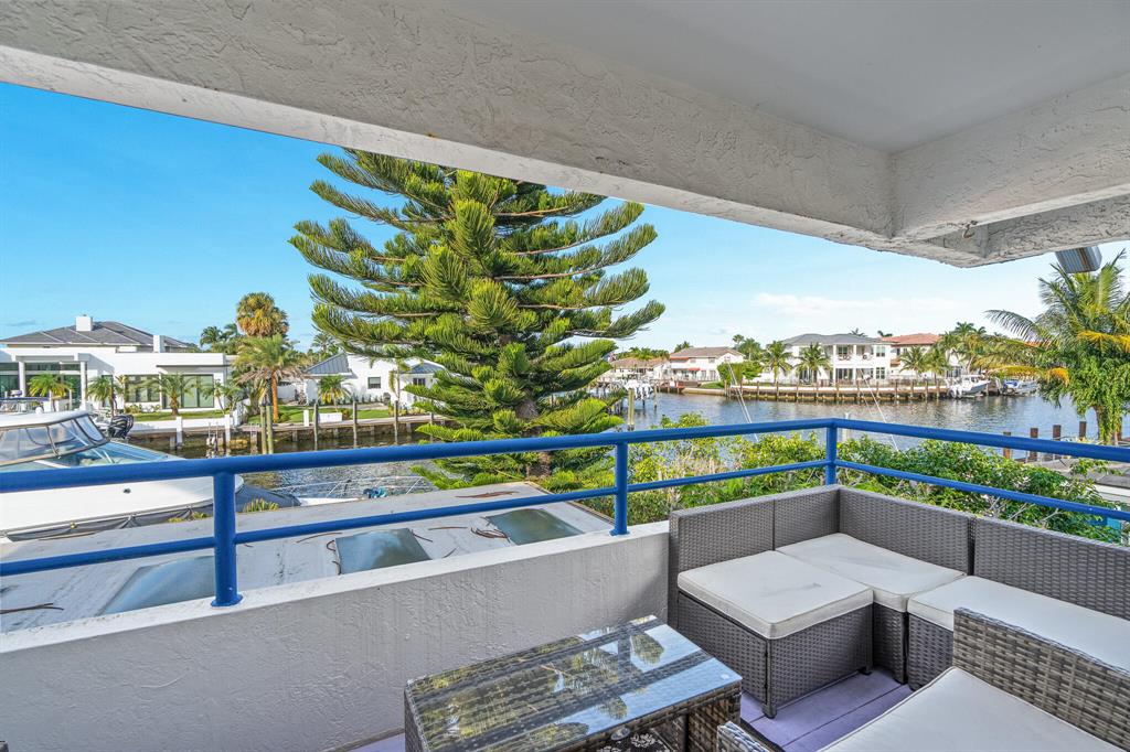 VENETIAN ISLES 1ST SEC - Residential