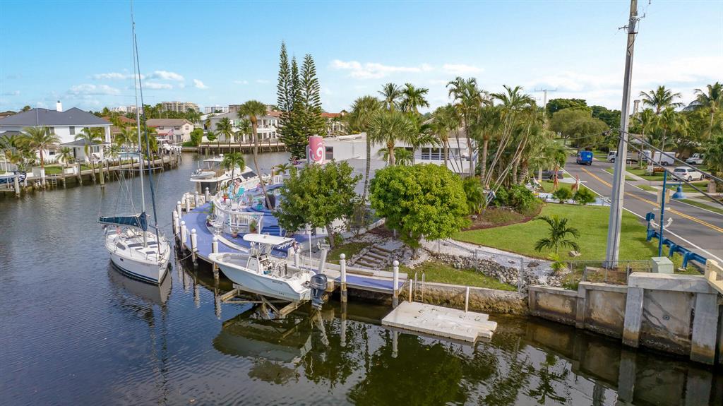 VENETIAN ISLES 1ST SEC - Residential