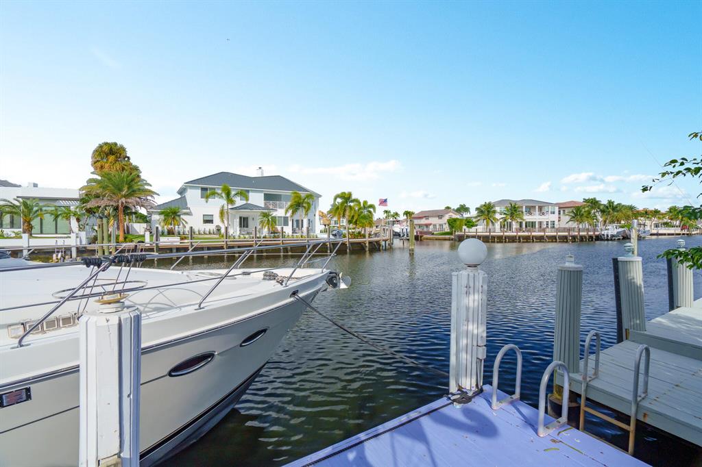 VENETIAN ISLES 1ST SEC - Residential