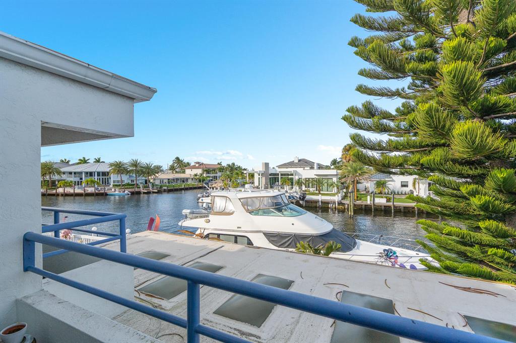 VENETIAN ISLES 1ST SEC - Residential